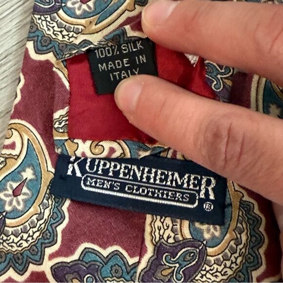 Kuppenheimer Men’s Clothiers Red Paisley Print Silk Tie - Picture 4 of 5